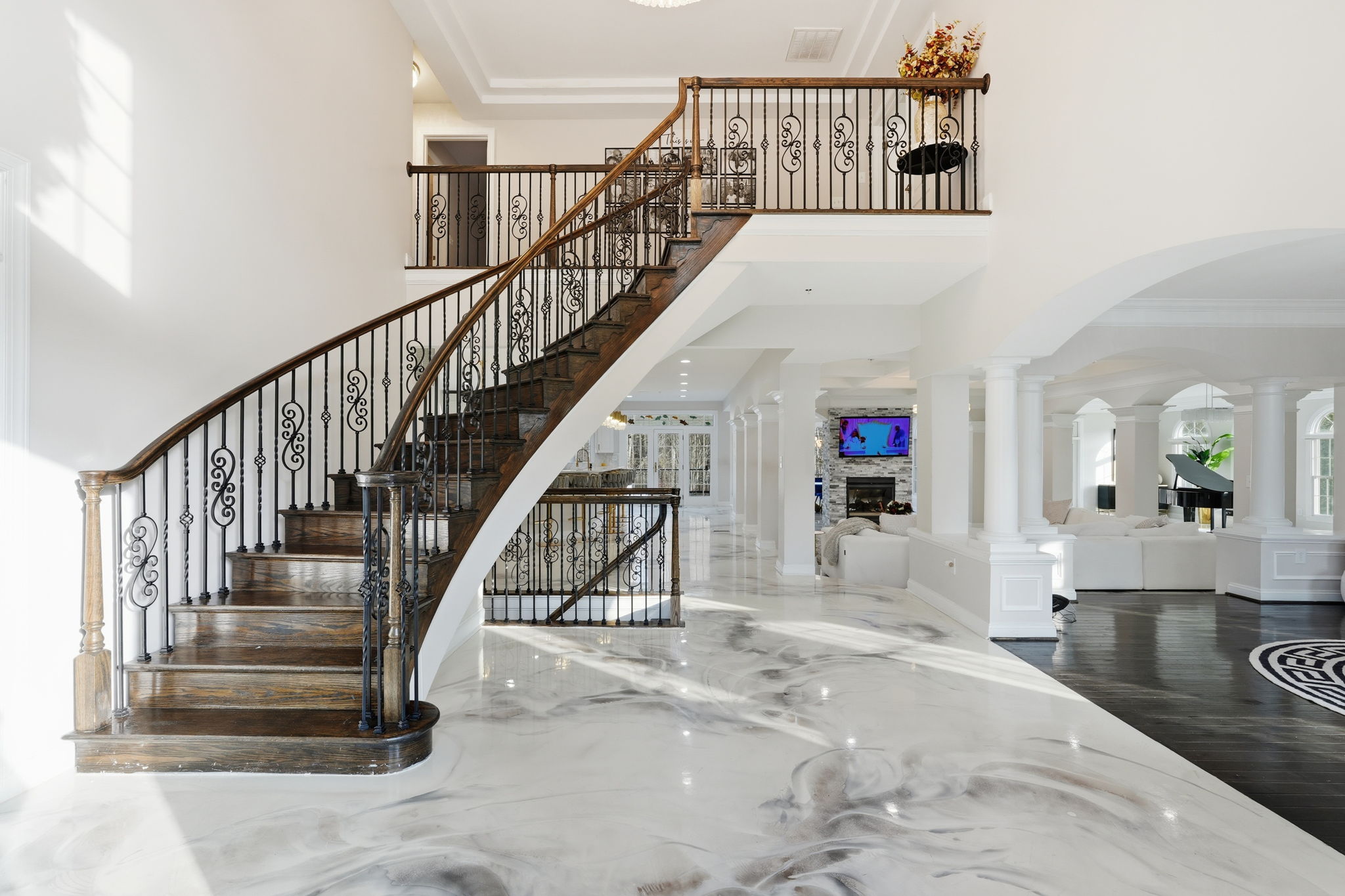 11000 Brooks Reserve Road Upper Marlboro, MD 20772 - Photo 2 of 60 a view of entryway and hall