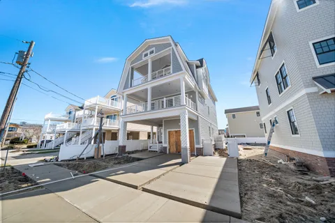 $3,150,000 | 911 Surf Avenue, Wildwood, NJ 08260