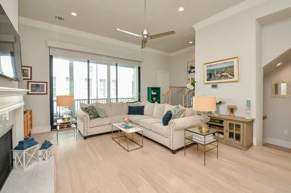 $529,000 | 2419 West Kolbe Lane, Houston, TX 77080