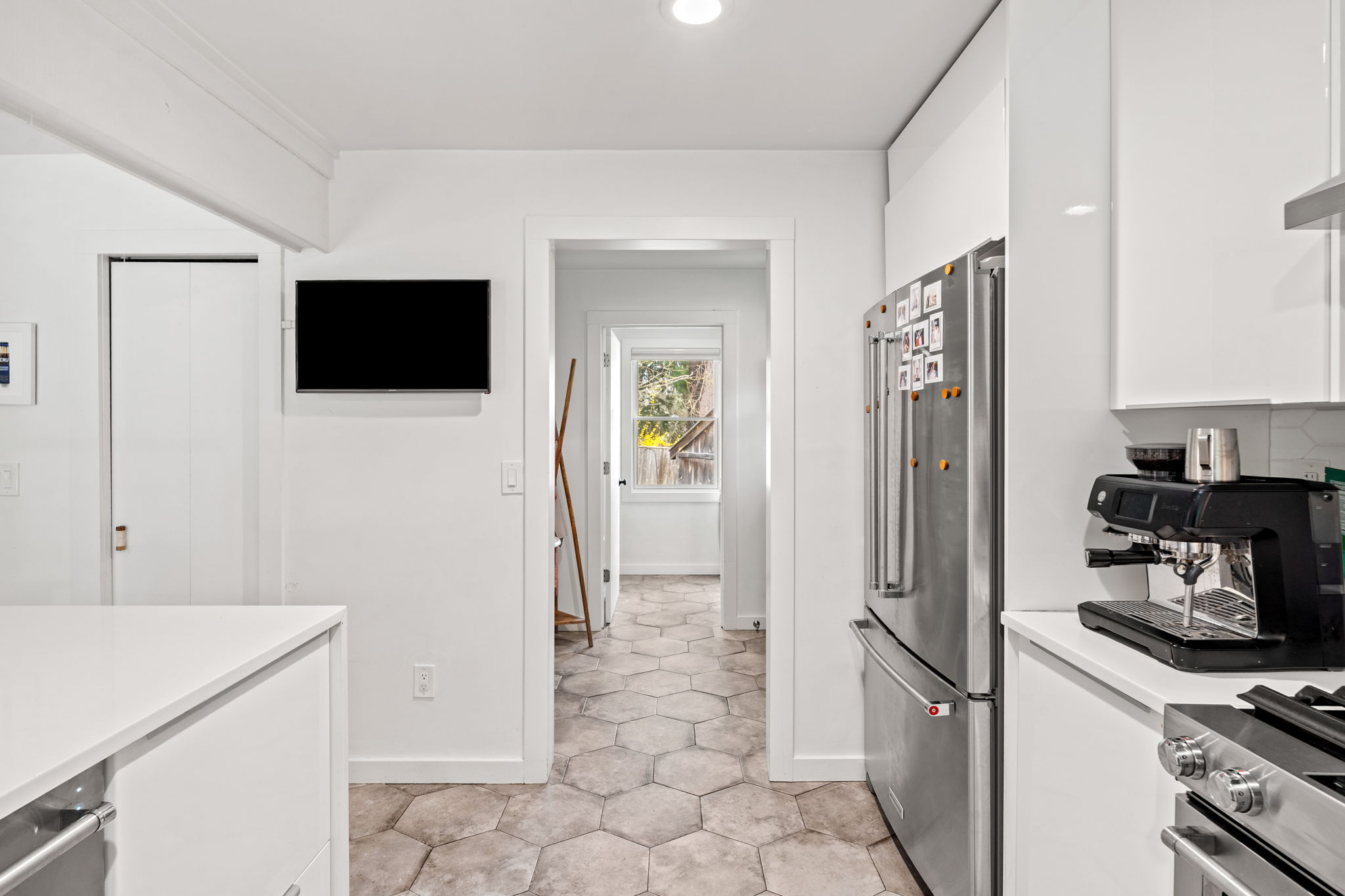 8 R Rolfe's Lane Newbury, MA 01951 - Photo 11 of 44