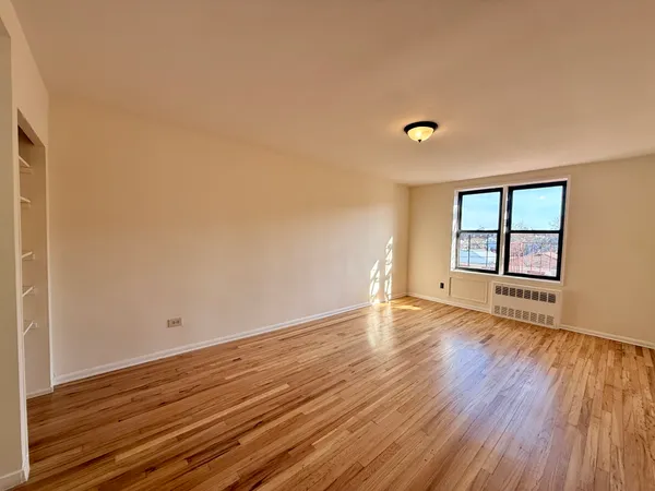 $2,500 | 230 73rd Street, Unit 4B | Bay Ridge