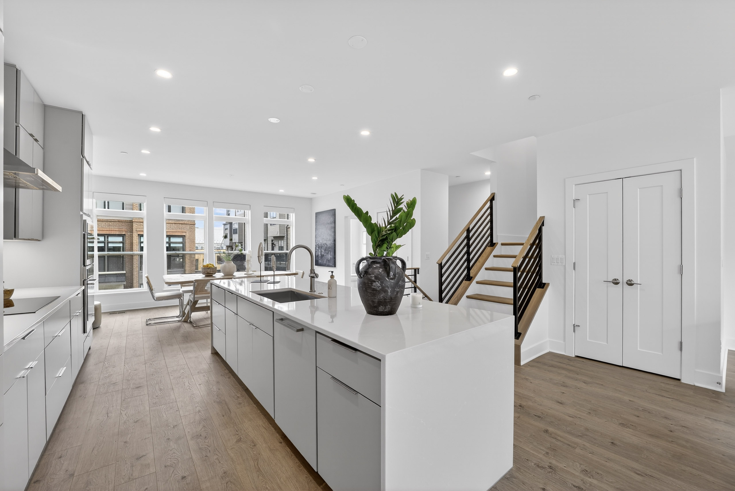 5348 Zenith Overlook Bethesda, MD 20816 - Photo 2 of 31