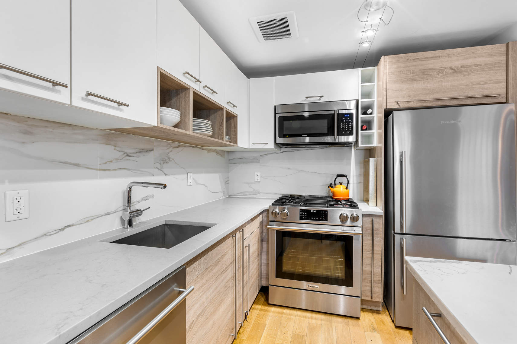 488 Madison Street, Unit 1 Brooklyn, NY 11221 - Photo 3 of 17