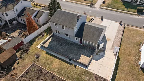 $489,900 | 2407 Larkwood Drive, Wilmington, DE 19810