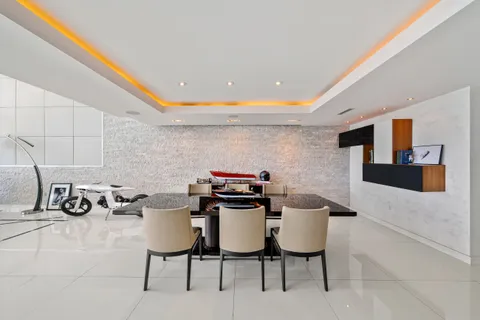 $5,199,000 | 1040 Biscayne Boulevard, Unit 4403, Miami, FL 33132