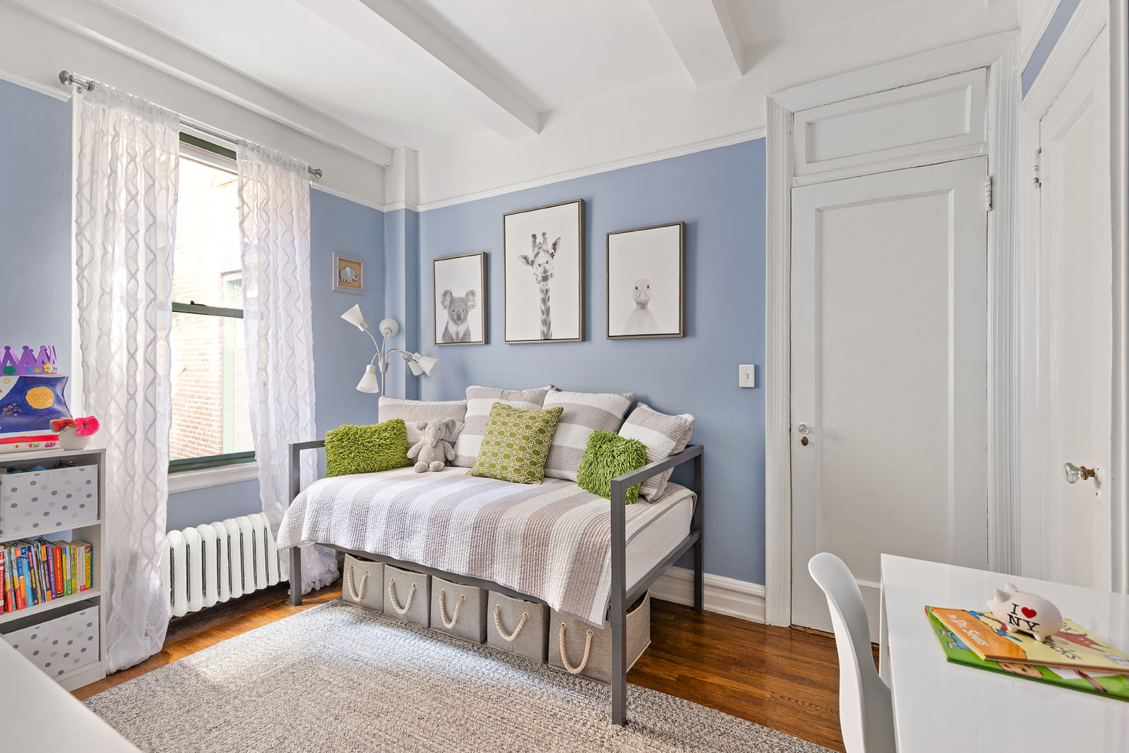 131 East 93rd Street, Unit 3D Manhattan, NY 10128 - Photo 5 of 9