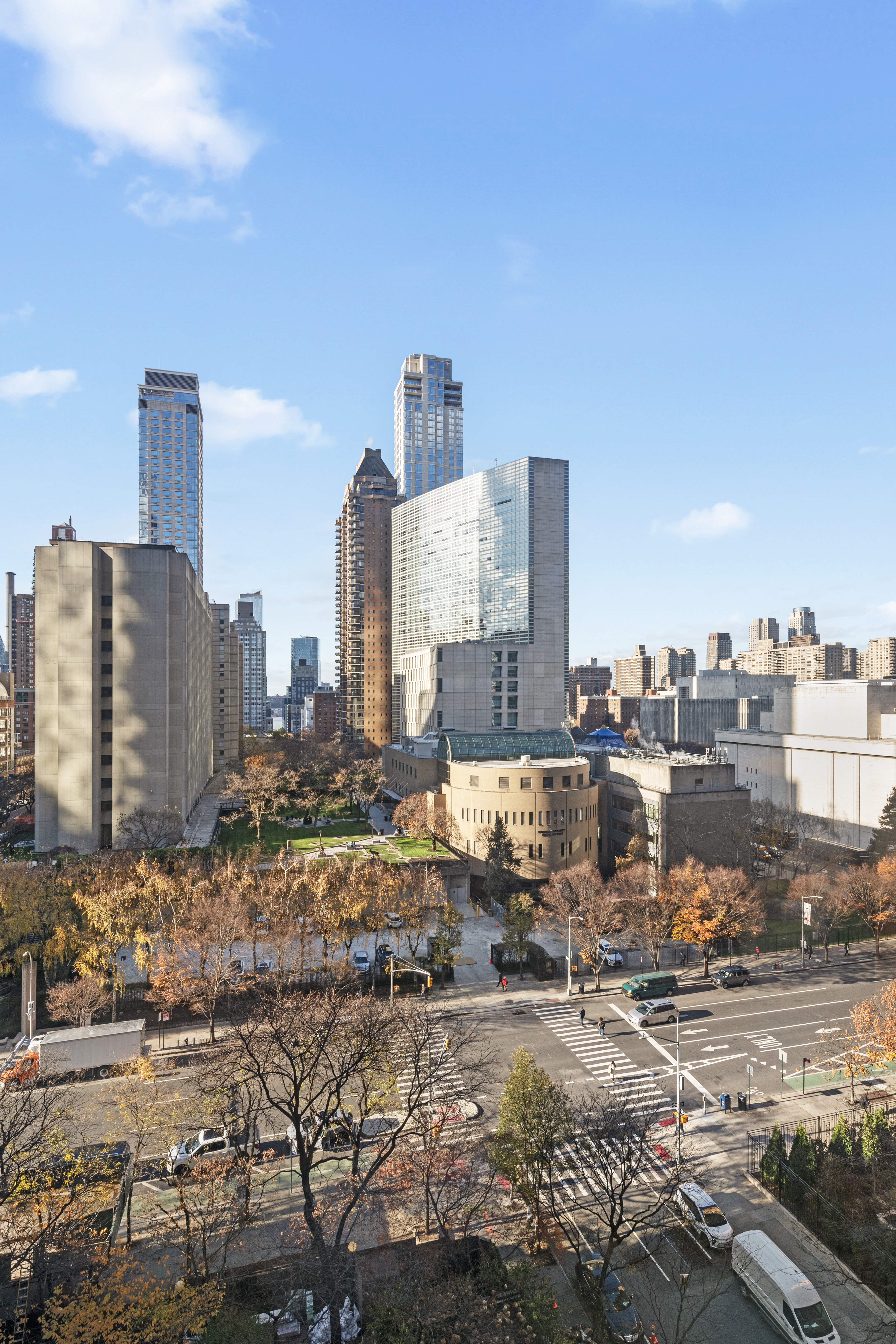 30 West 61st Street, Unit 9C Manhattan, NY 10023 - Photo 9 of 10