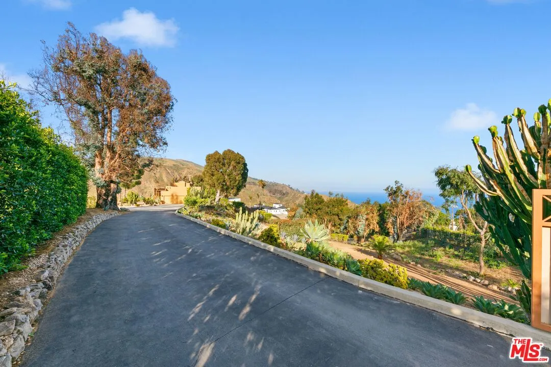 $4,350,000 | 3240 Sumac Ridge Road, Malibu, CA 90265