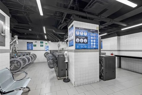 $325,000 | 25 Tudor City Place, Unit 922 | Murray Hill