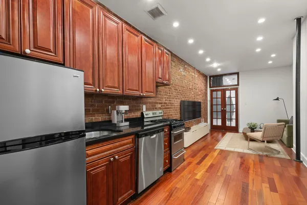 $7,500 | 316 West 19th Street, Unit 1W | Chelsea