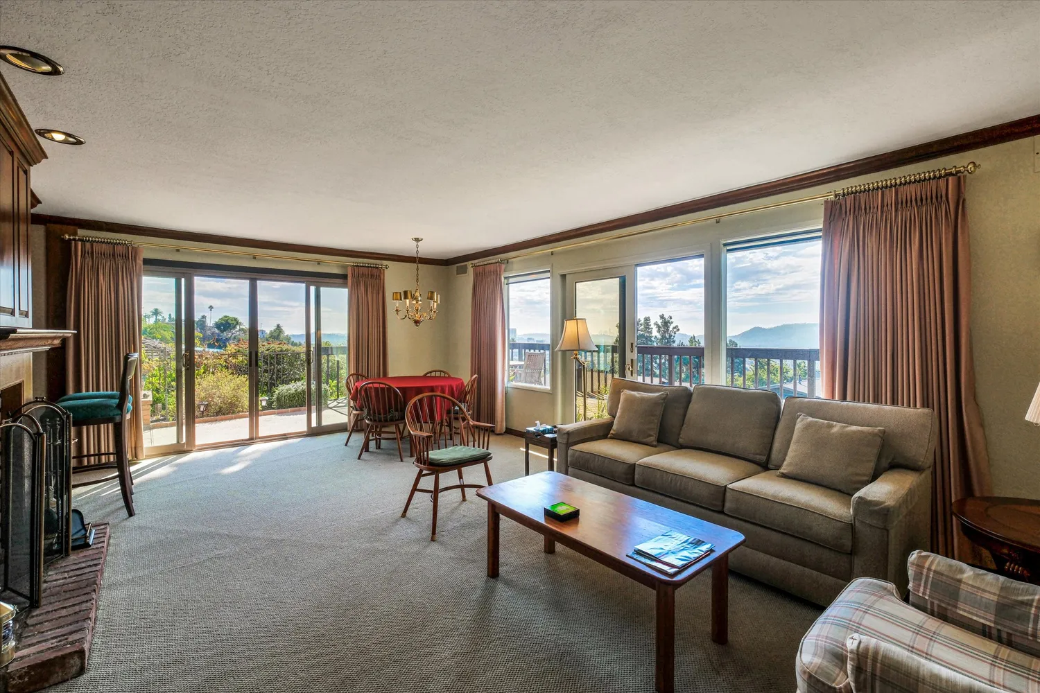 $2,998,000 | 441 Audraine Drive, Glendale, CA 91202