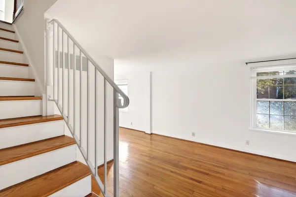 $590,000 | South Stafford Street, Arlington, VA 22206