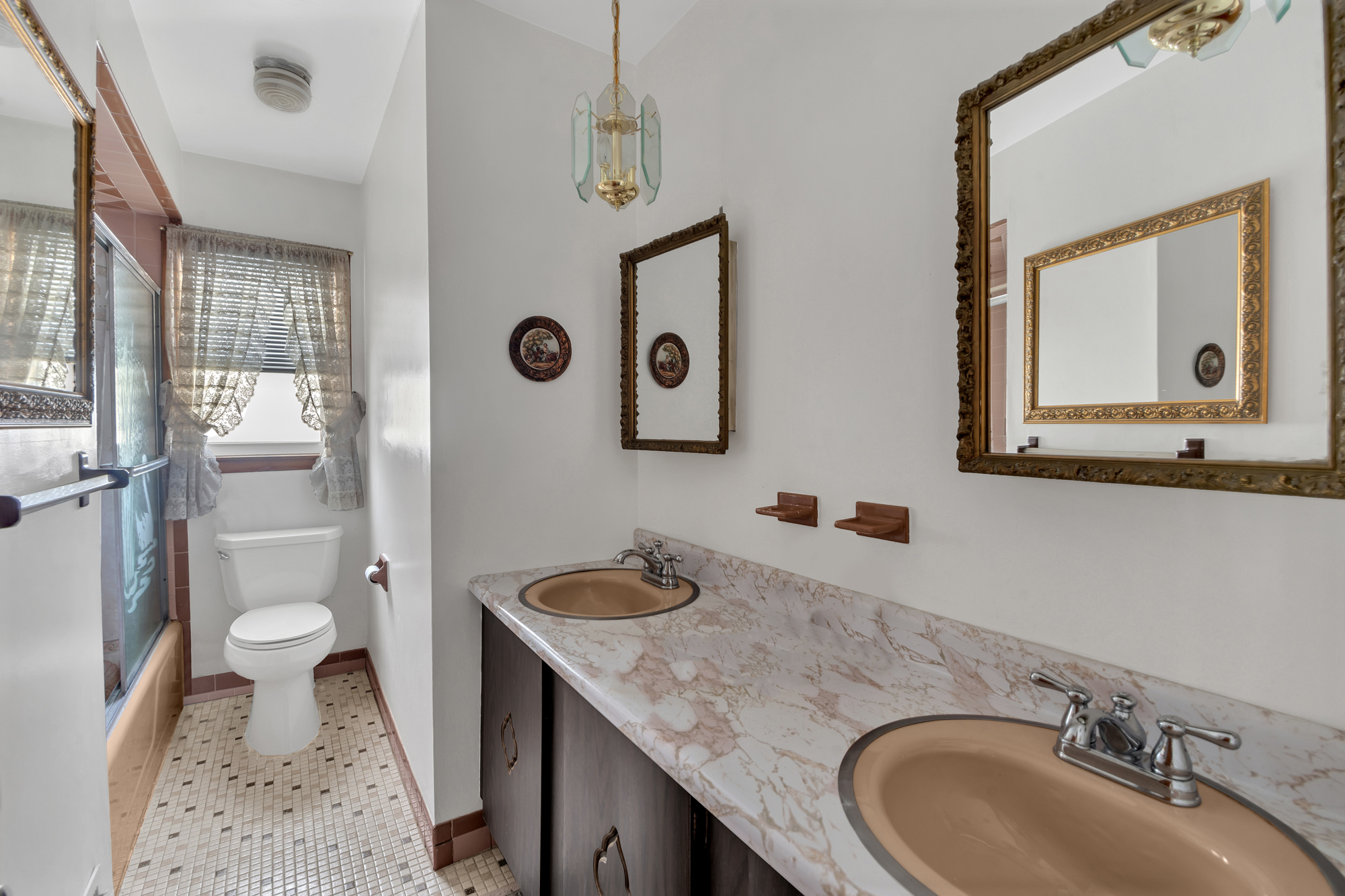 73 Willowbrook Road Staten Island, NY 10302 - Photo 10 of 23 Gallery Image 10
