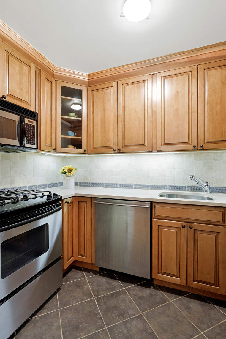 200 Central Park South, Unit 19F Manhattan, NY 10019 - Photo 7 of 13