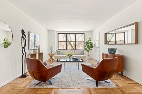 $1,150,000 | 185 Prospect Park Southwest, Unit 203 | Windsor Terrace