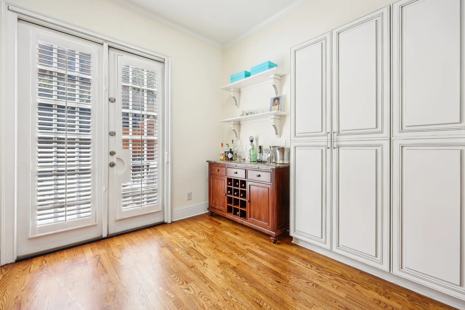 $900,000 | 3127 Lenox Road Northeast, Unit 6, Atlanta, GA 30324