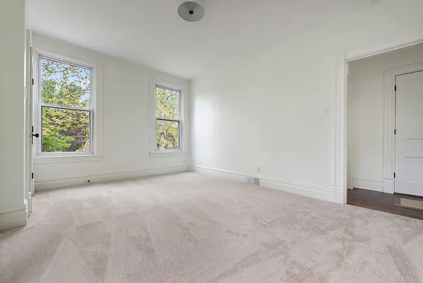 $650,000 | 526 10th Street, Oakmont, PA 15139