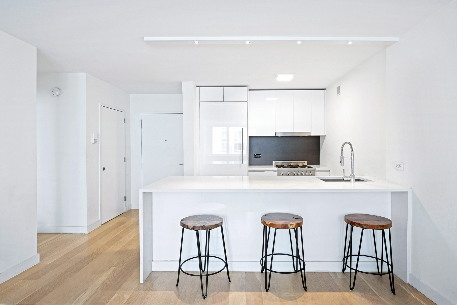 301 West 53rd Street, Unit 16J Manhattan, NY 10019 - Photo 1 of 6