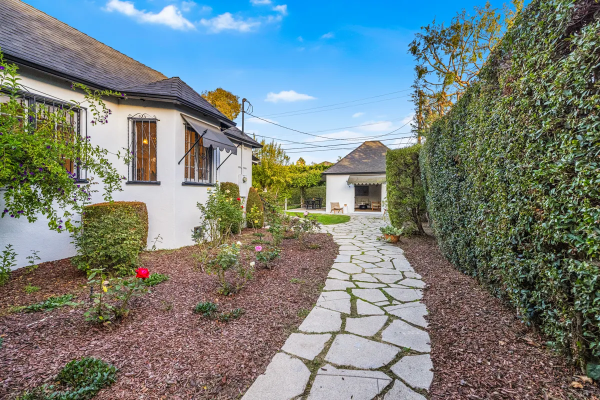 $1,849,000 | 926 Burnside Avenue, Los Angeles, CA 90036