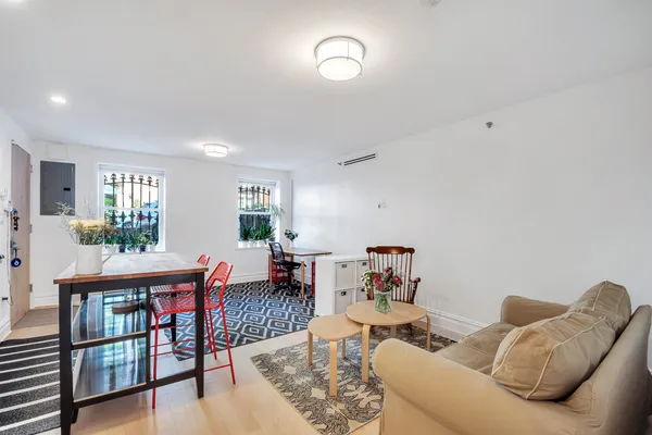 $2,995 | 256 Cumberland Street, Unit 2 | Fort Greene