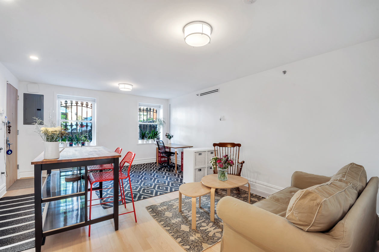 256 Cumberland Street, Unit 2 Brooklyn, NY 11205 - Photo 1 of 10