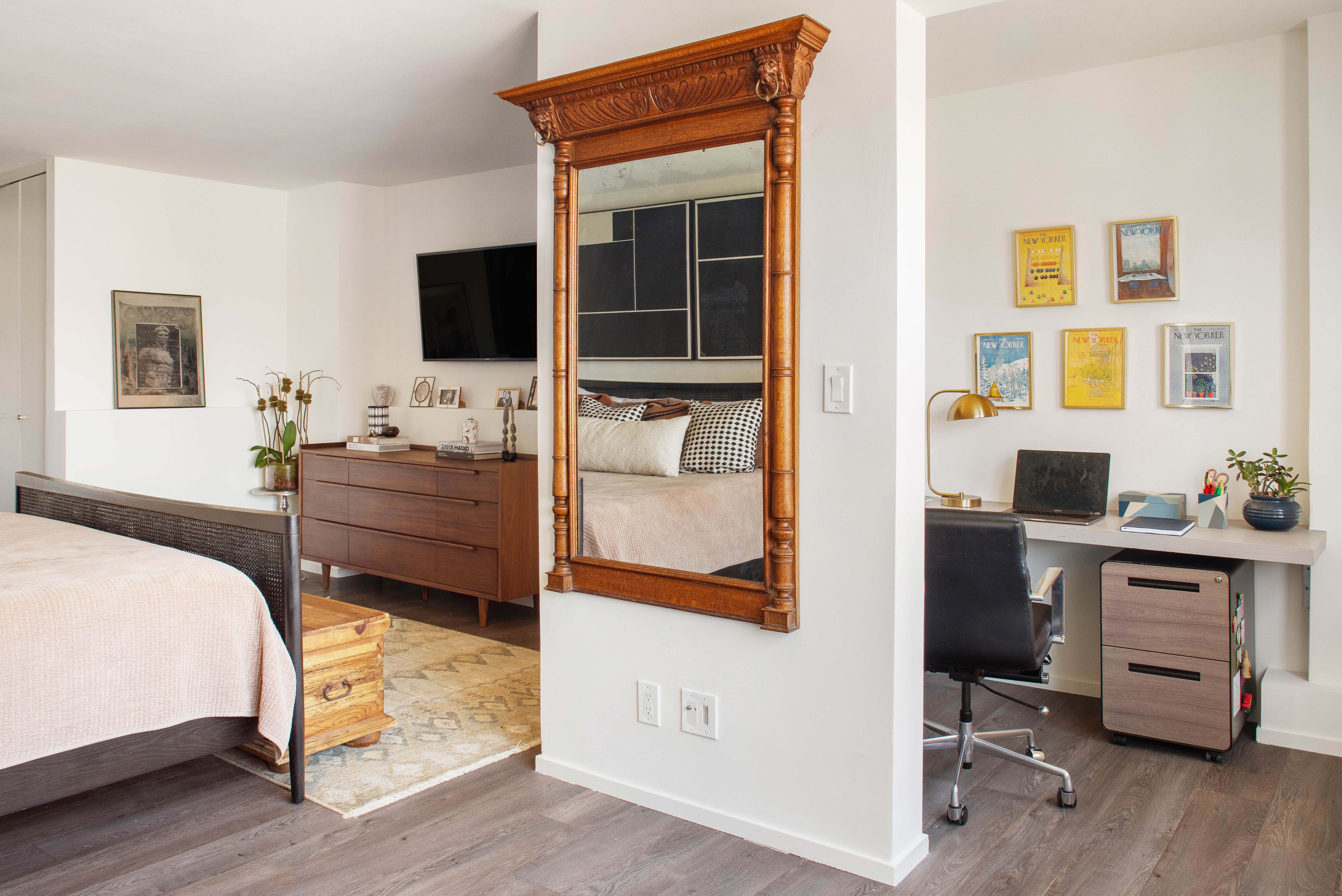 69 West 9th Street, Unit 11CDE Manhattan, NY 10011 - Photo 5 of 9 a bedroom with a bed and a desk