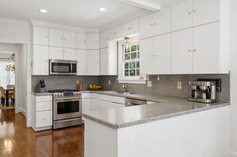 Contact Agent | 5313 Massachusetts Avenue, Bethesda, MD 20816