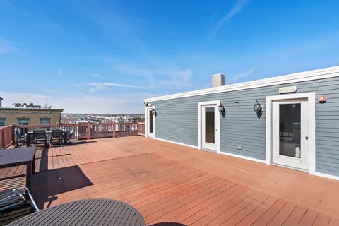 $1,895,000 | 345 West Broadway, Unit 9, Boston, MA 02127