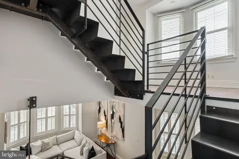 $885,000 | 701 South 6th Street, Philadelphia, PA 19147
