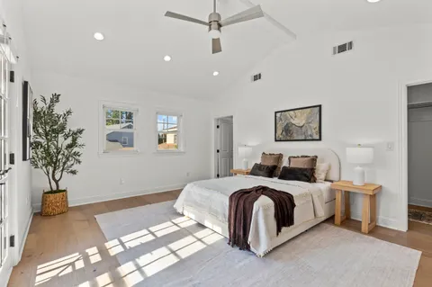 $3,695,000 | 3542 Stoner Avenue, Los Angeles, CA 90066