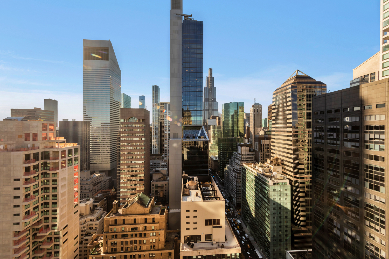 465 Park Avenue, Unit 34E Manhattan, NY 10022 - Photo 10 of 18 a city view