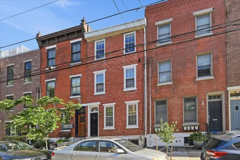 $825,000 | 634 Catharine Street, Philadelphia, PA 19147
