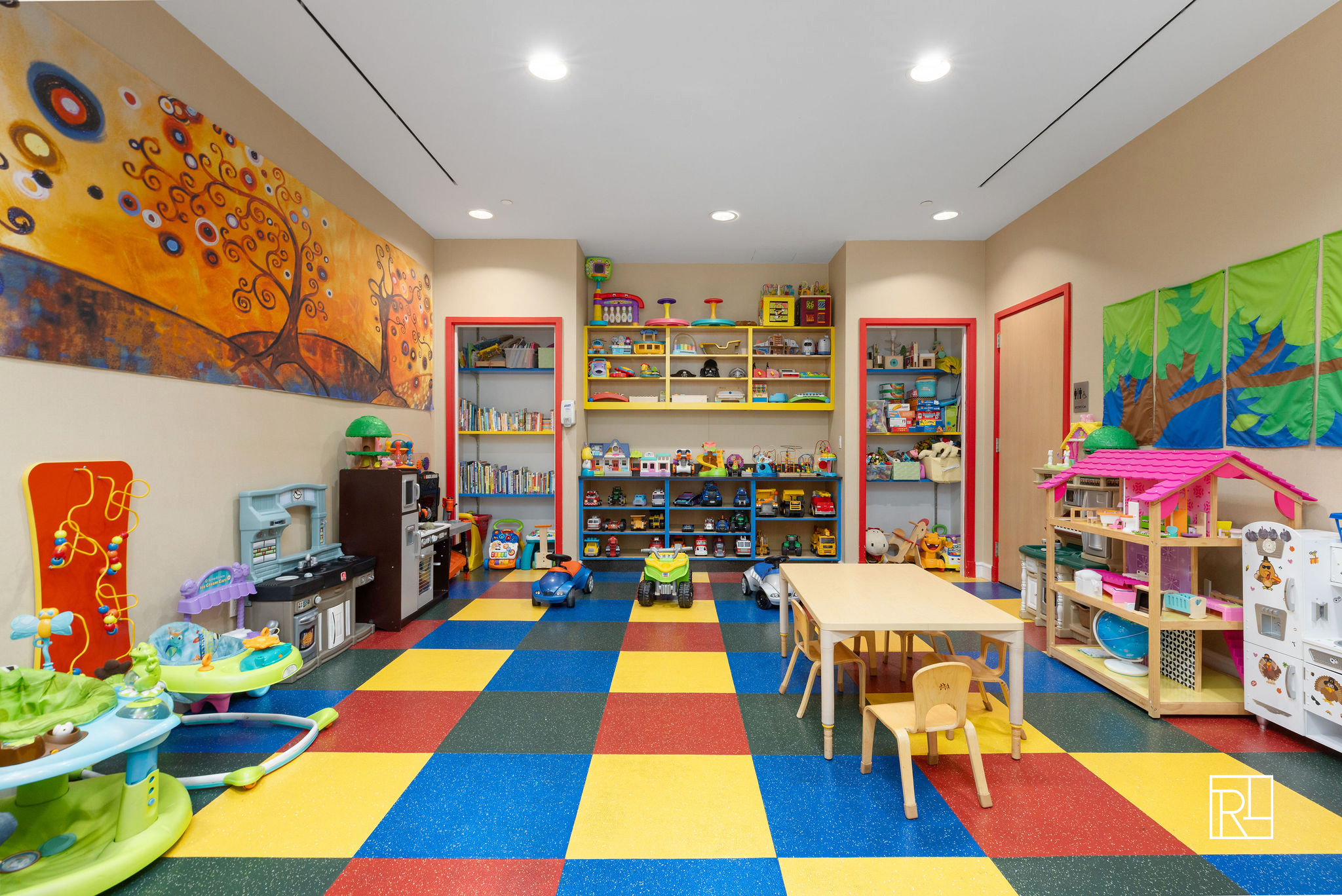 120 Riverside Boulevard, Unit 7U Manhattan, NY 10069 - Photo 17 of 21