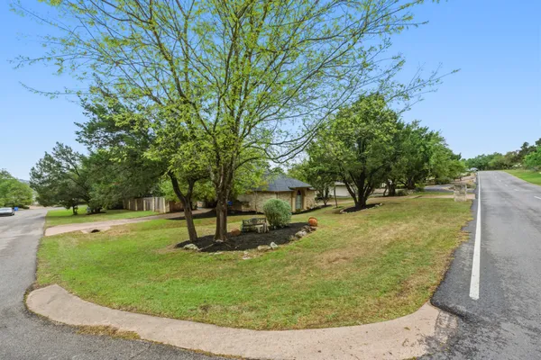 $635,000 | 3216 Lakeway Boulevard, Austin, TX 78734
