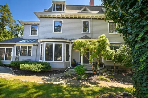 Contact Agent | 49 Hawthorn Street, New Bedford, MA 02740