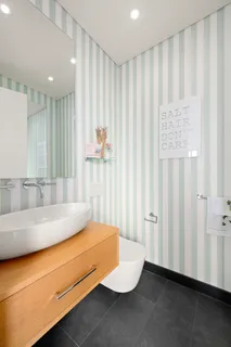 $2,800,000 | 150 Columbus Avenue, Unit 22F | Upper West Side