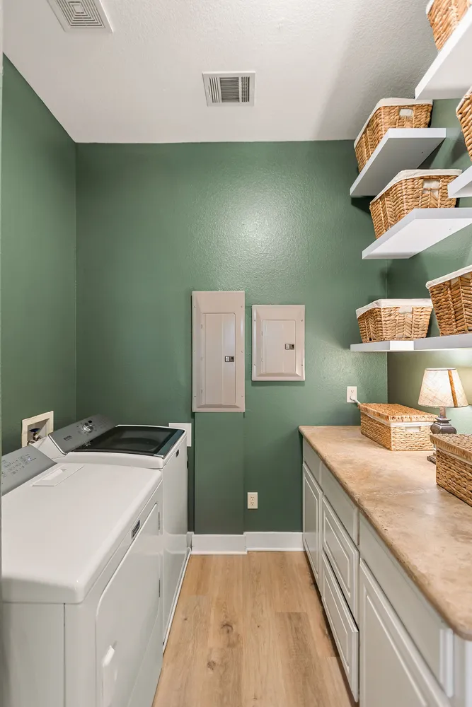 $1,285,000 | 309 Hacienda Place, Dripping Springs, TX 78620