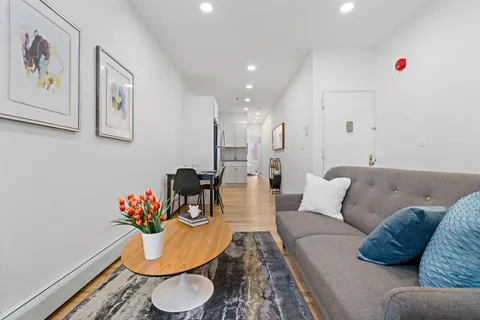 $725,000 | 110 Washington Street, Unit 6, Hoboken, NJ 07030