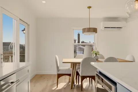 $1,295,000 | 30 Indian Road, Little Compton, RI 02837