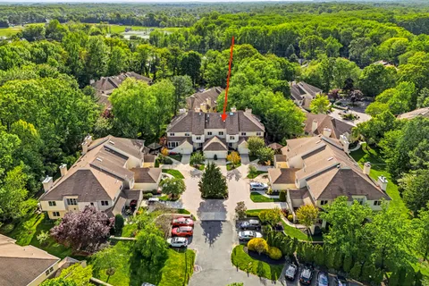 Contact Agent | Chanticleer, Cherry Hill, NJ 08003