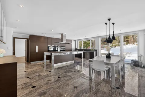 $3,199,000 | 48 Westwood Court, Woodbury, NY 11797