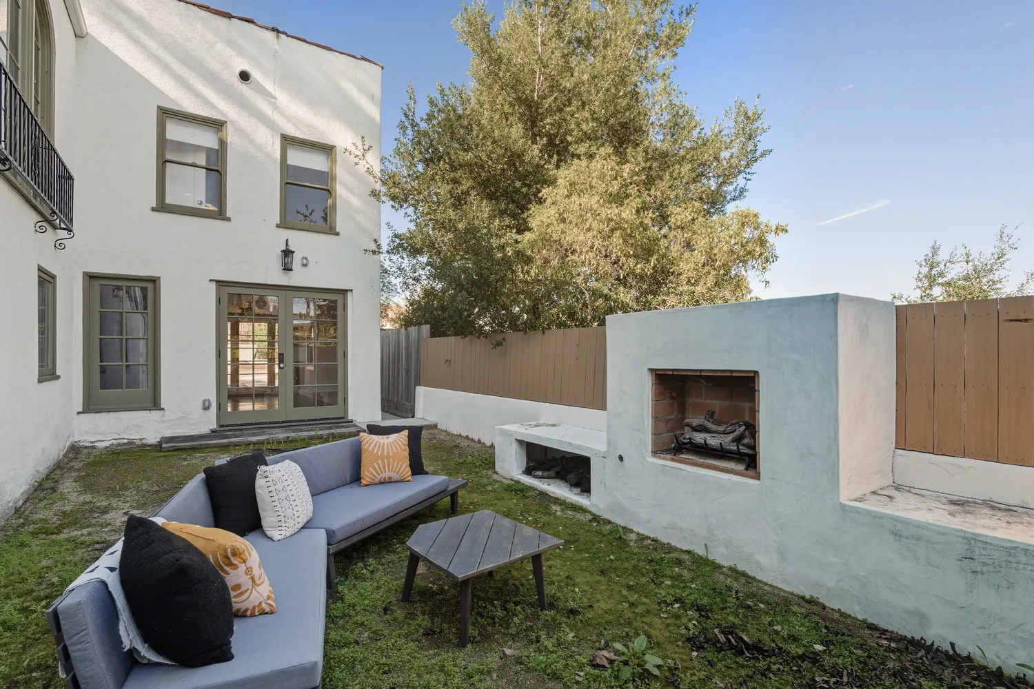 Contact Agent | 4985 Wawona Street, Los Angeles, CA 90041