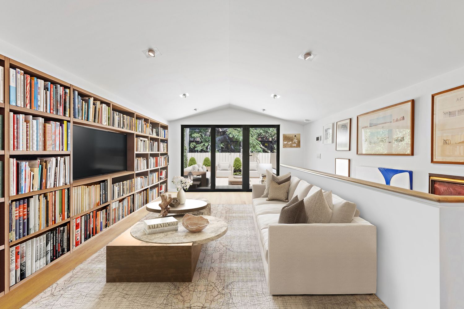 $10,750,000 | 127 East 62nd Street | Lenox Hill