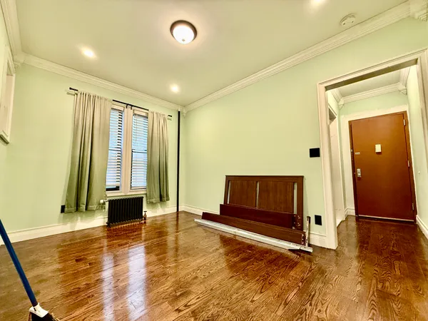 $2,395 | 6817 Owls Head Court, Unit 1B | Bay Ridge