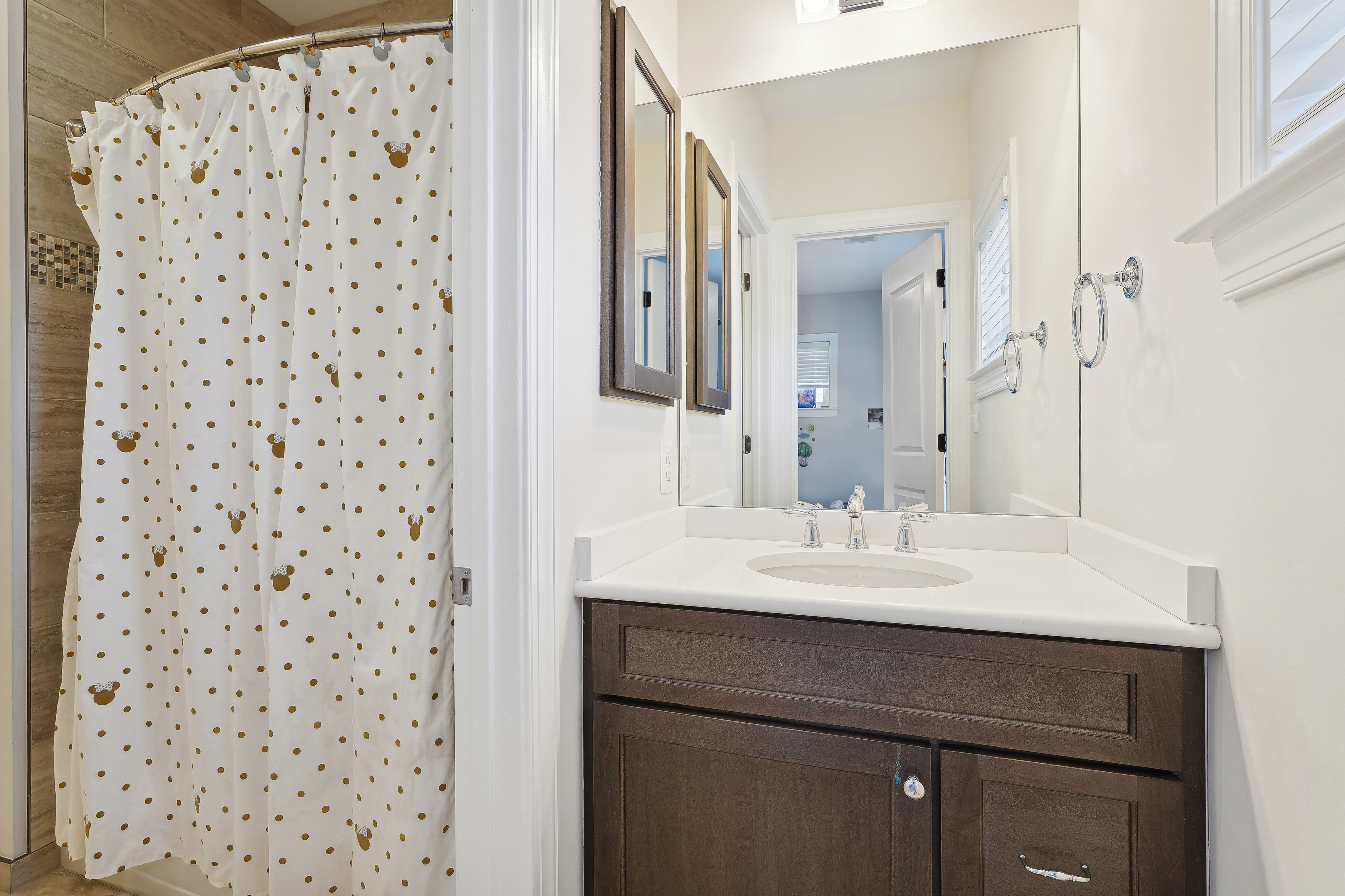 8919 Ridge Place Bethesda, MD 20817 - Photo 24 of 41