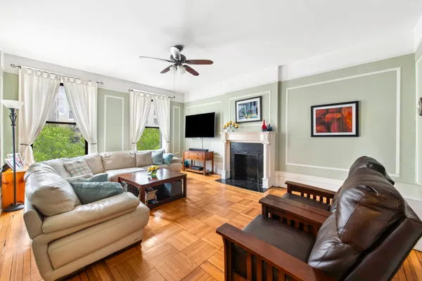 $2,695,000 | 229 West 97th Street, Unit 5E | Upper West Side