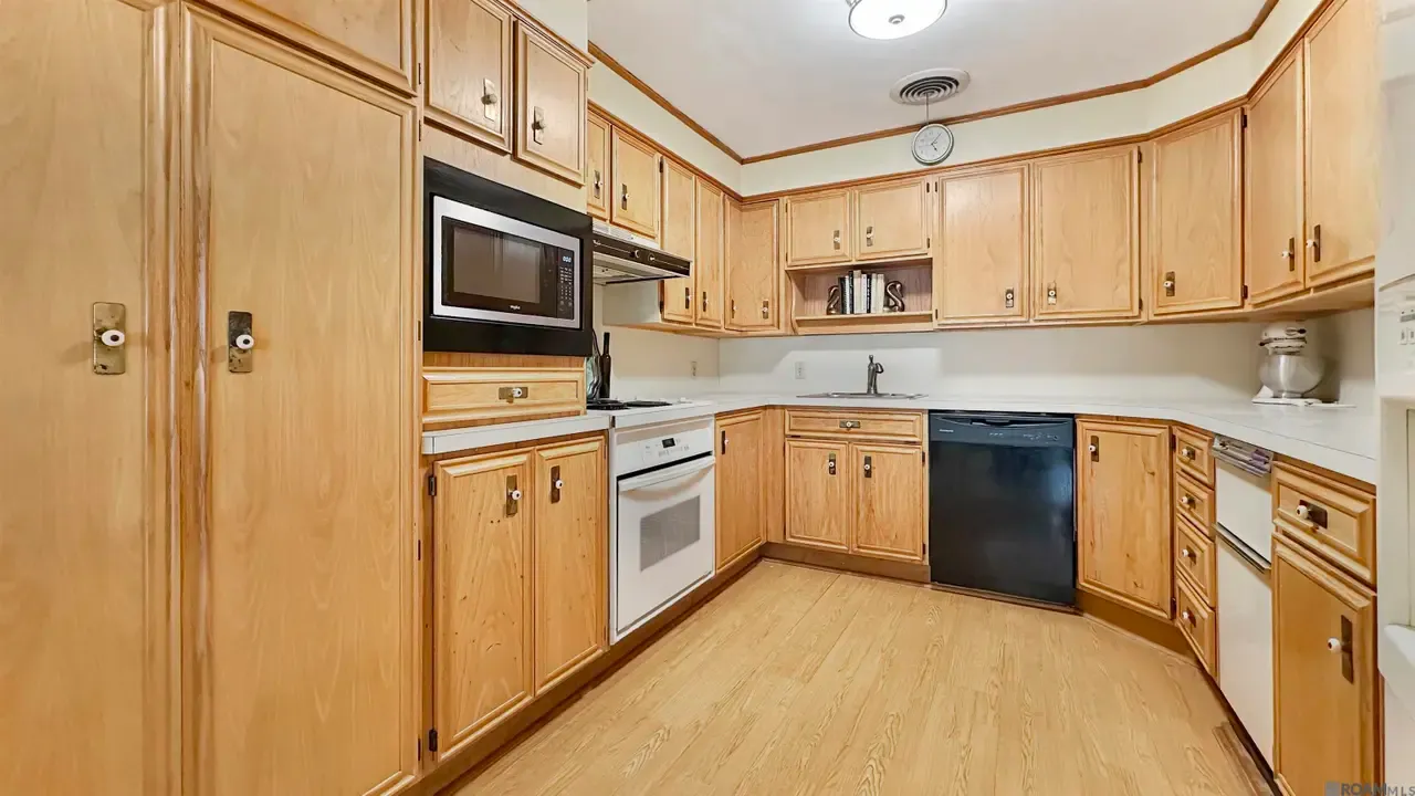 $549,900 | 5929 Menlo Drive, Baton Rouge, LA 70808