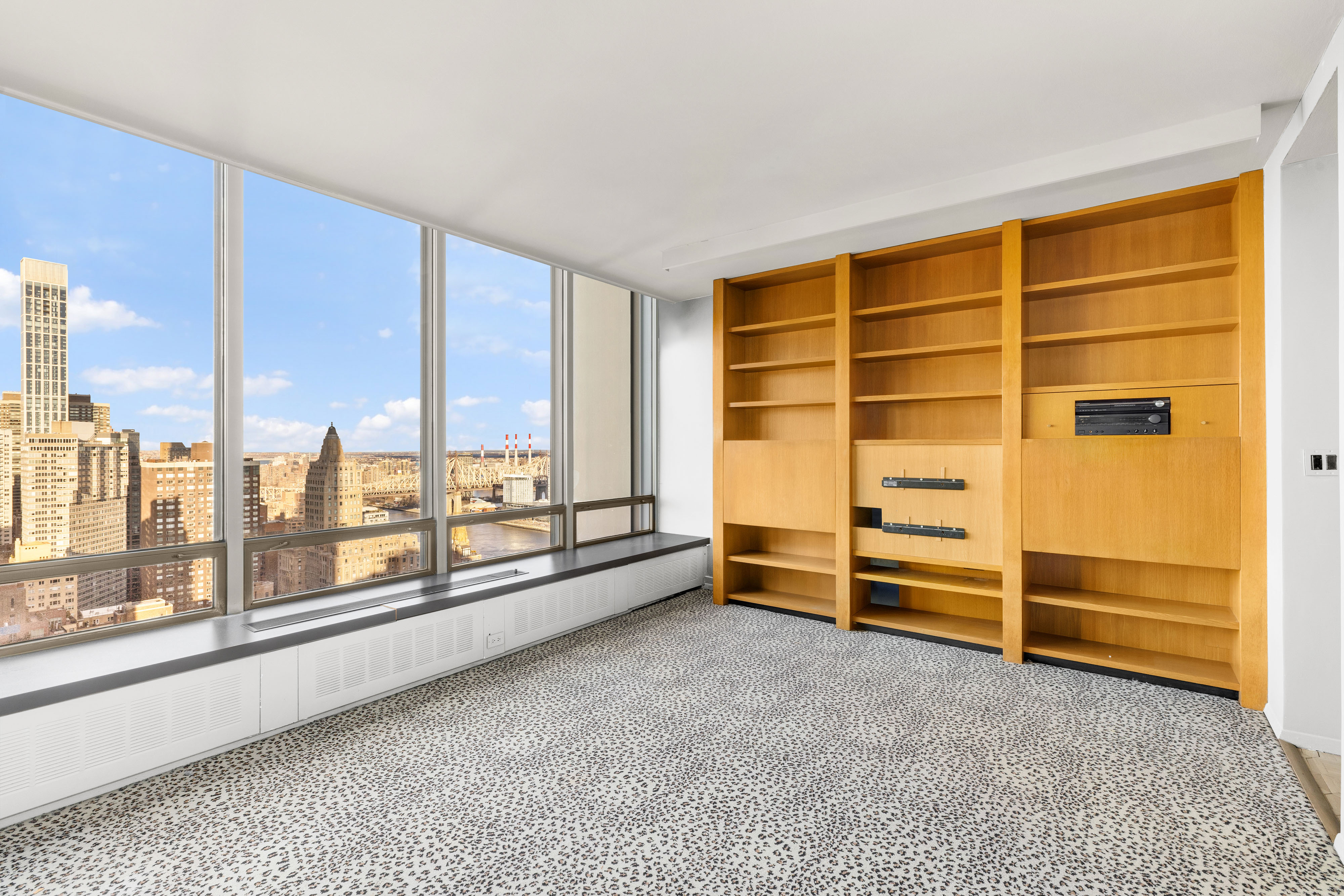 860 United Nations Plaza, Unit 36D Manhattan, NY 10017 - Photo 13 of 21 a view of room with window
