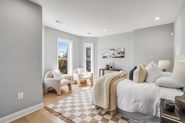 Contact Agent | 419 U Street Northwest, Washington, DC 20001