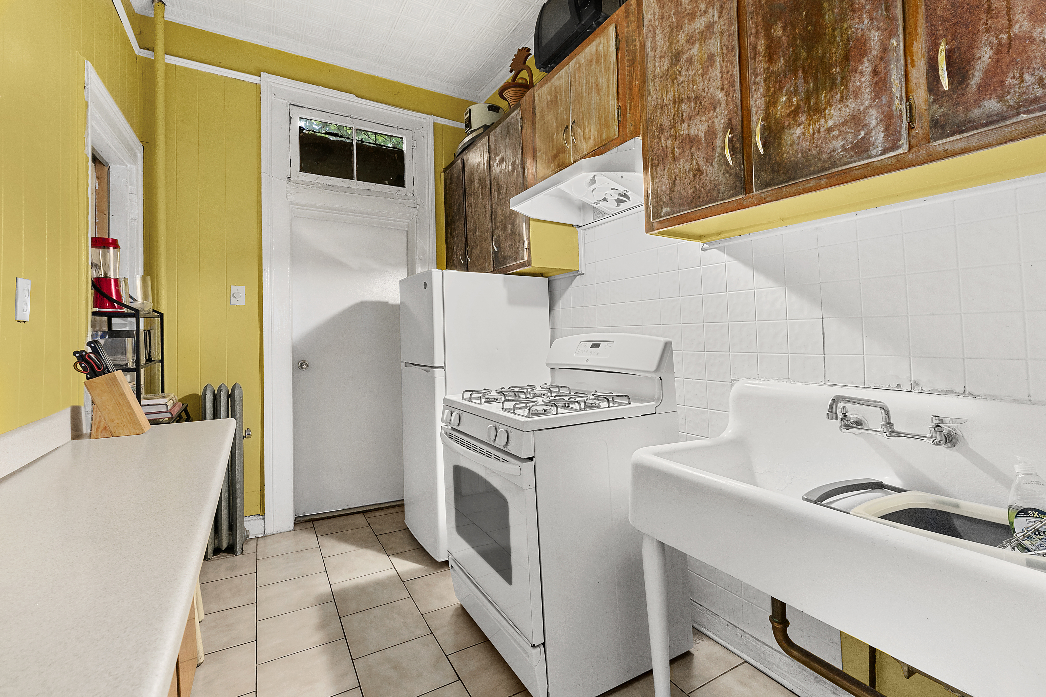 485 Hart Street Brooklyn, NY 11221 - Photo 4 of 10